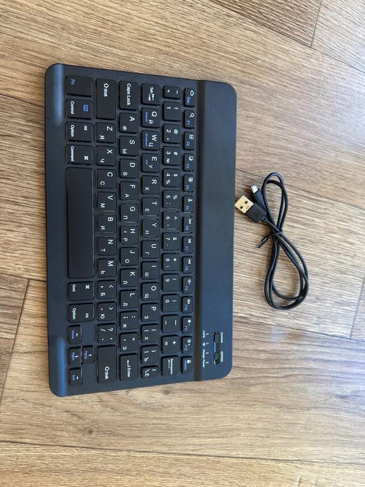 Клавіатура безпровідна. Стан ідеал. Airon