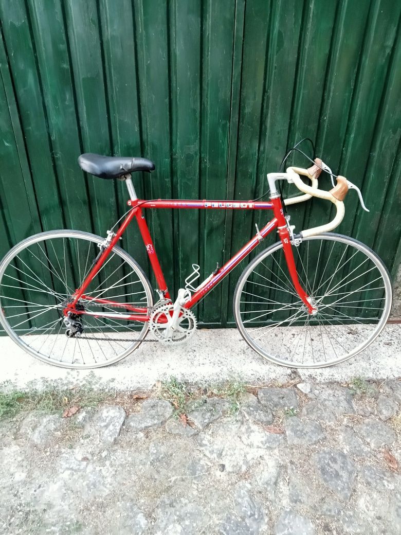 Bicicleta Peugeot.