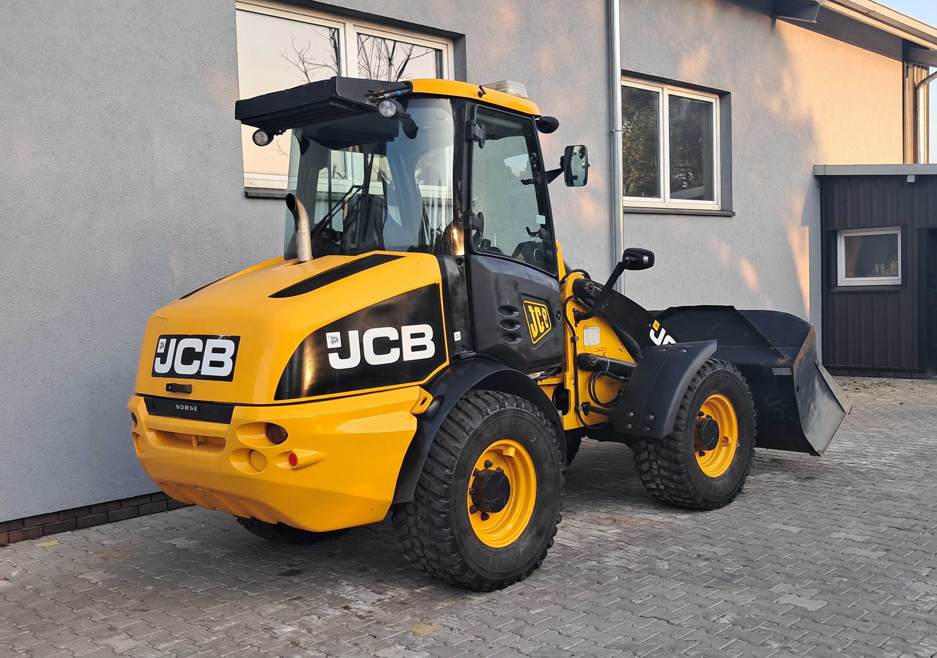 JCB 409AGRI Klima Bogata Wersja Szybka Skrzynia 40km/h Widły Obrotnica