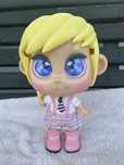 Vendo Boneca nova