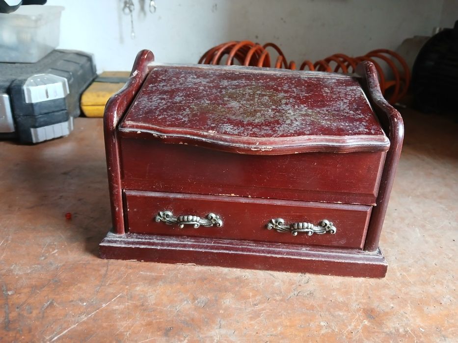 guarda jóias antigo