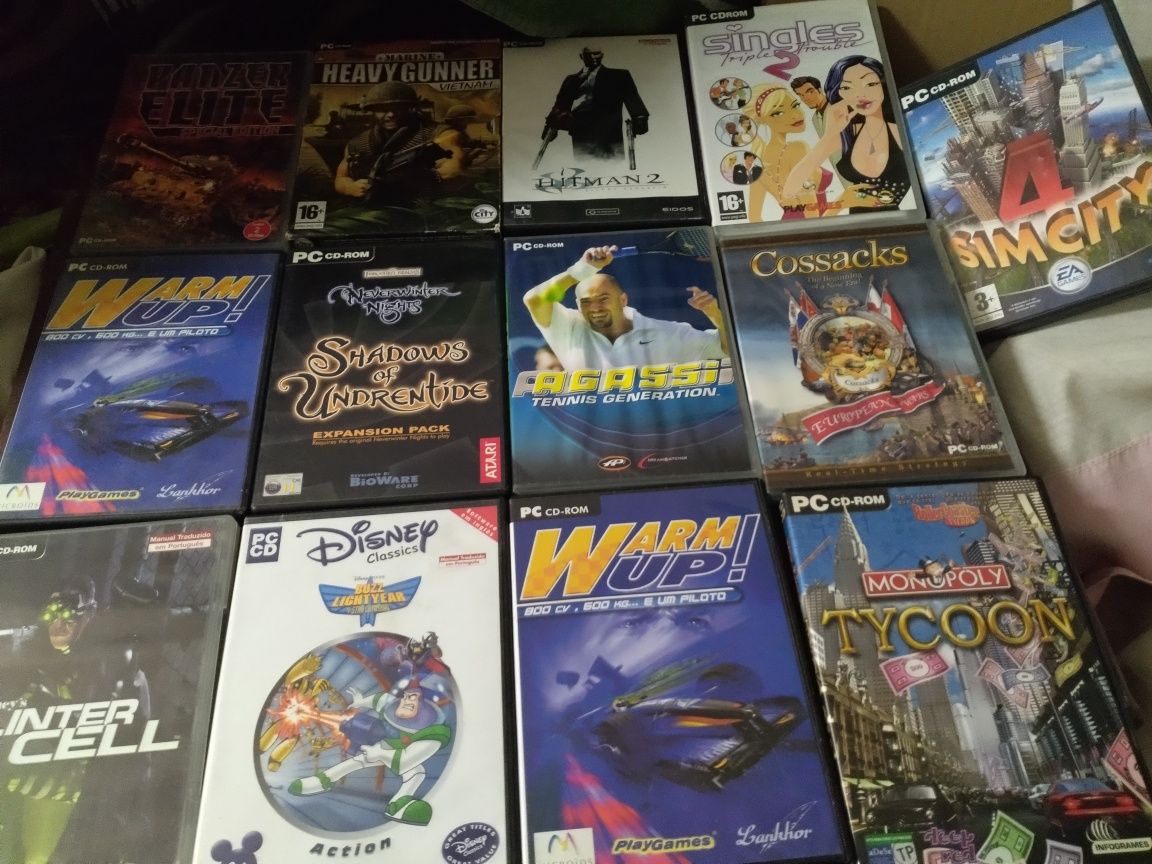 Jogos PS 2  e Vários DVD /CD Room Sims e outros