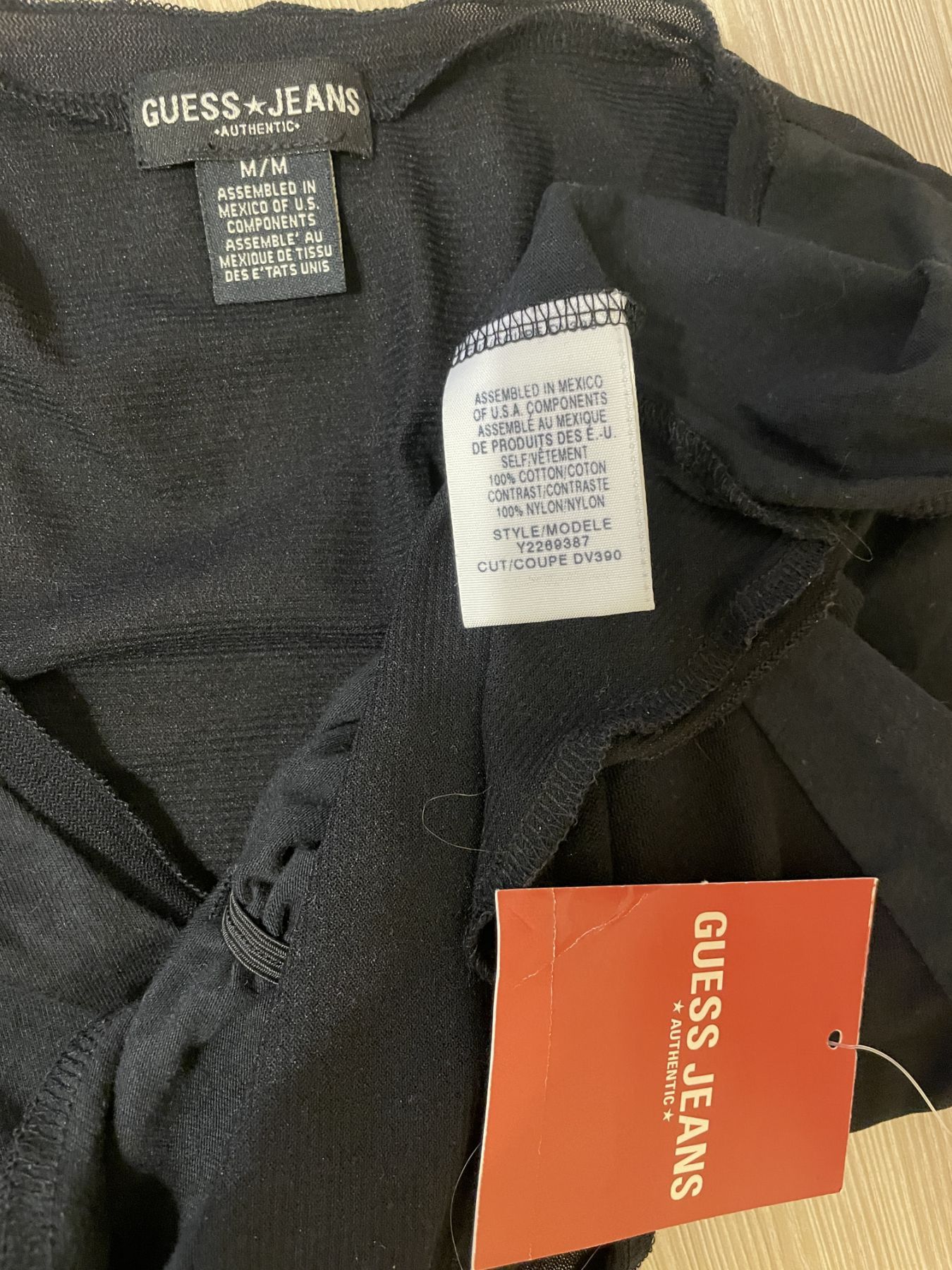 новая майка Guess р.S-M