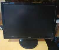 LG Flatron W2042S