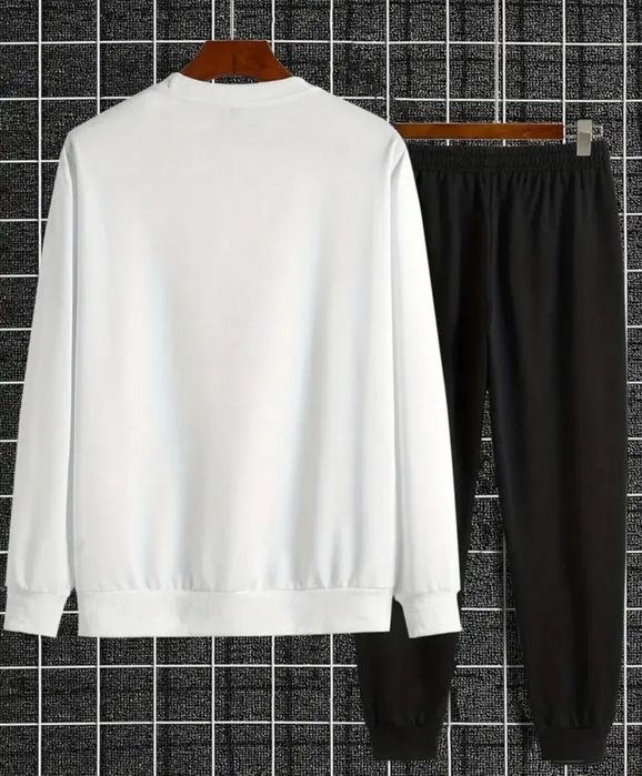 Чоловічий сплртивний костюм