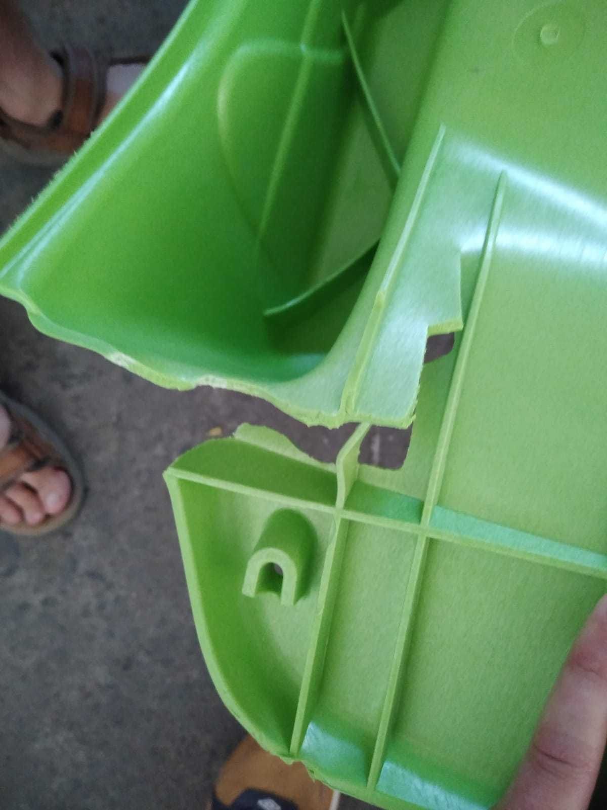 zjeżdżalnia, plastikowy ślizg 3m do ogrodu na plac zabaw uszkodzony