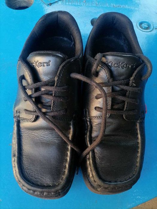 Продам Kickers натуральна шкіра 39р