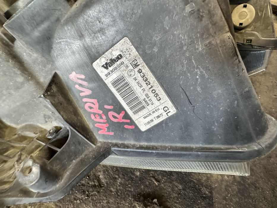 Lampy Meriva A przód lewa prawa Reflektory Meriva A komplet