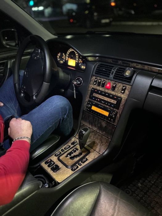 мерседес 210 хороший