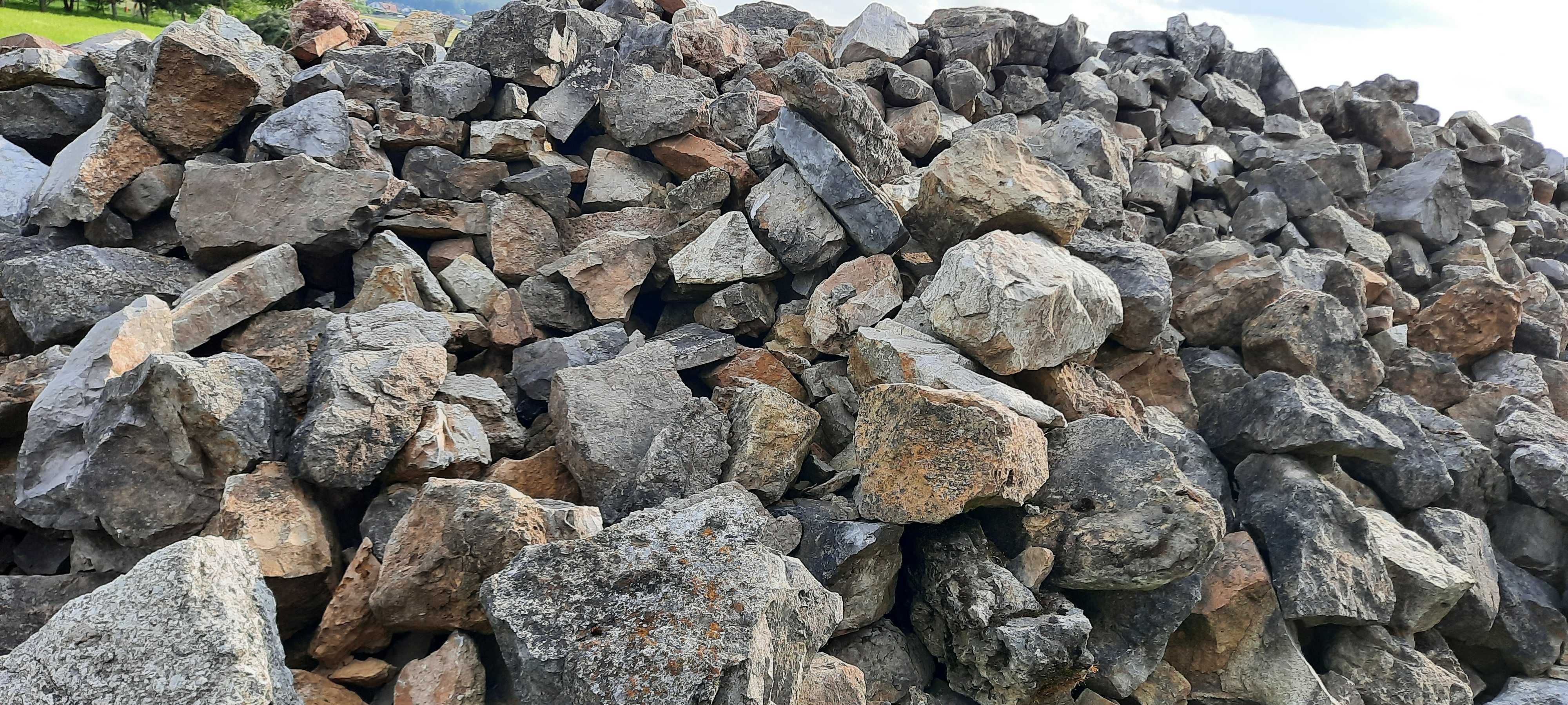 Kamień pod fundament sprzedam
