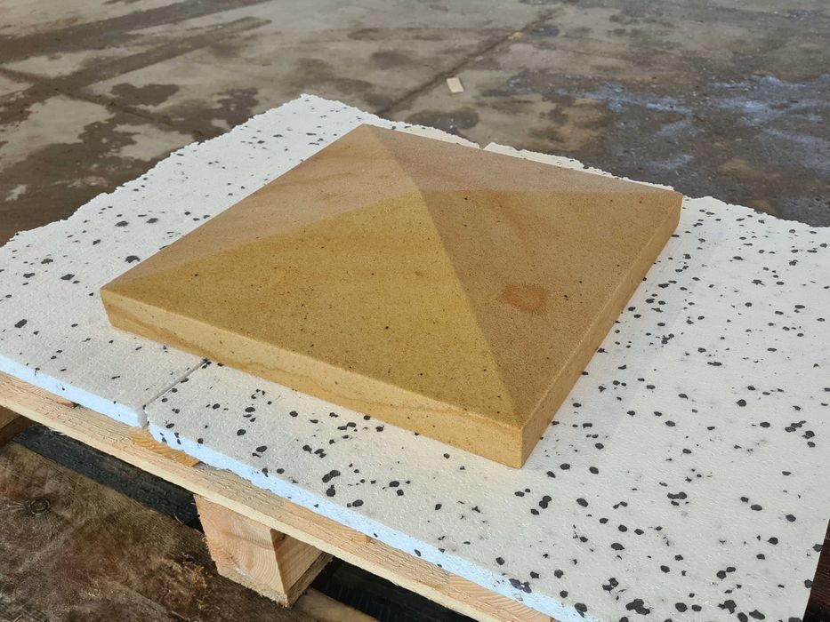 26. Nakrywa na słup z piaskowca |30×30×6cm| Daszek | Kamień naturalny