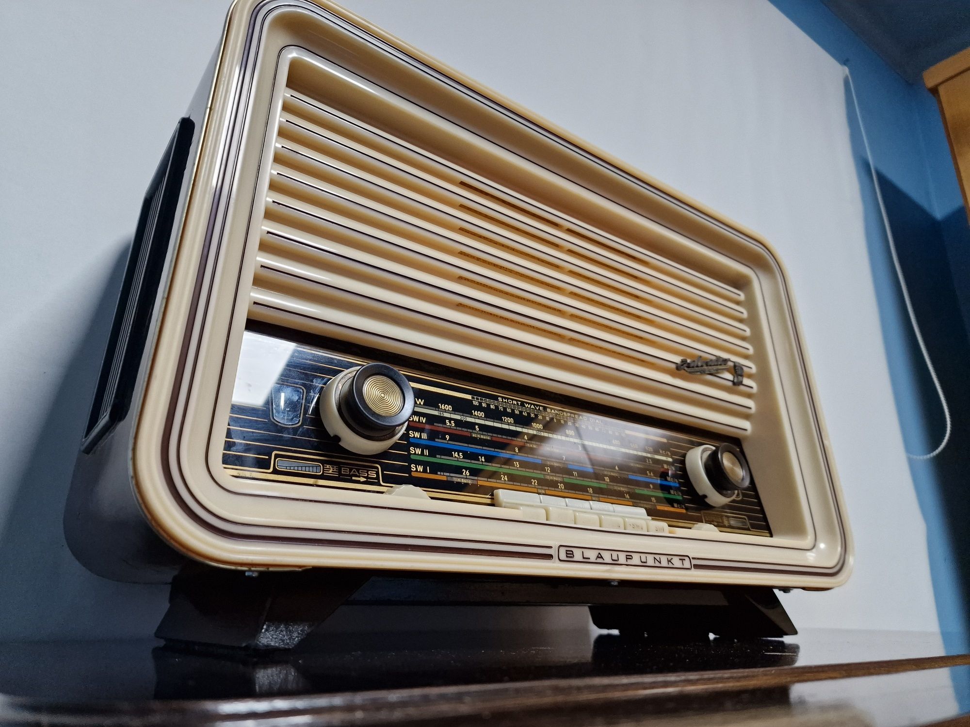 Rádio antigo reparado Blaupunkt