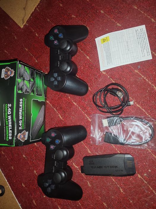 ТВ стик с играми 20000 Game Stick Lite M8 64gb двумя джойстиками