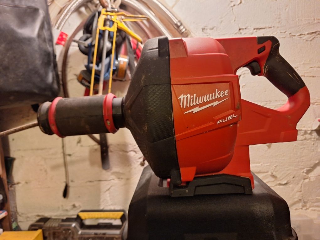 Milwaukee M18 przepychacz do rur