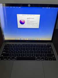 Macbook pro 13 2017 8/256gb