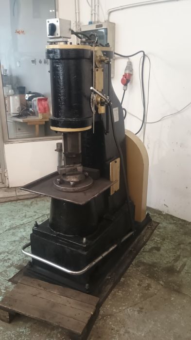 Młot pneumatyczny C41-40