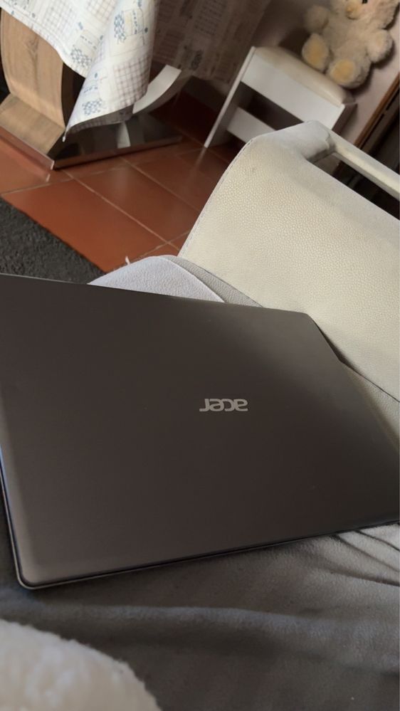 Computador quase novo