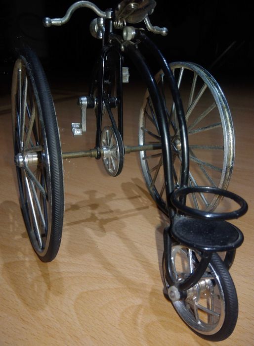 Bicicleta +Triciclo miniaturas