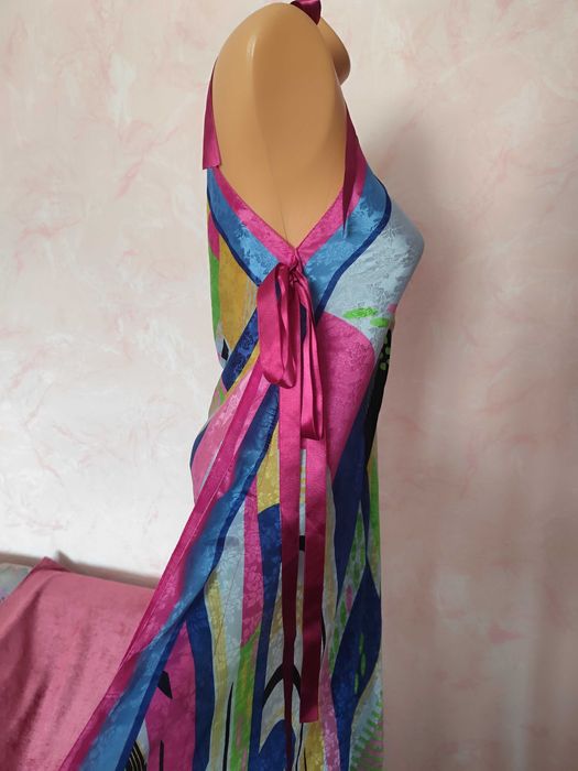 Пляжна жіноча сукня