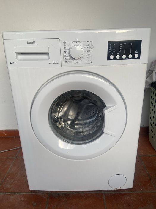 Maquina para retirada de peças Kunft