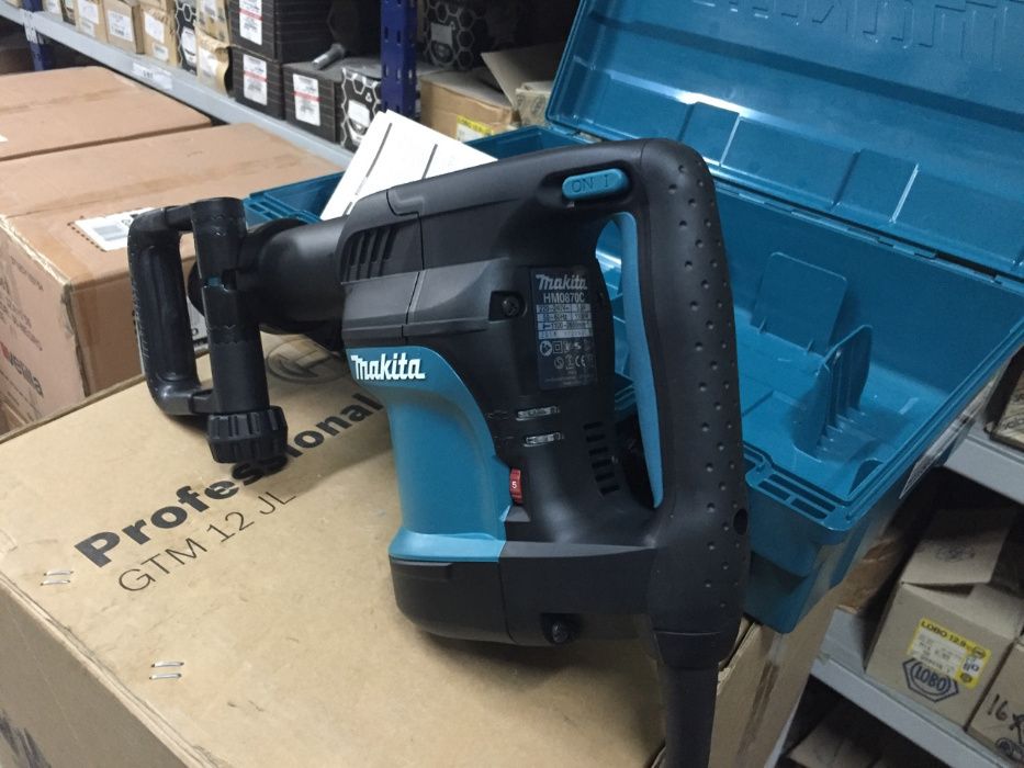 Martelo Demolidor Makita HM0870C