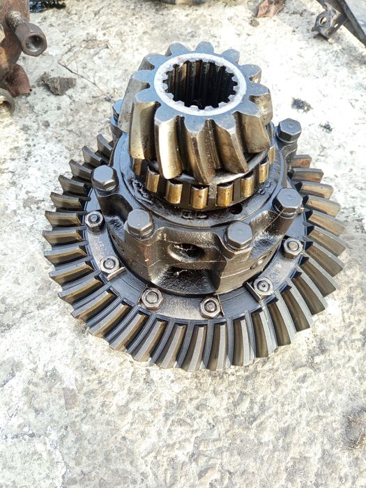 Продам диференціал з головою парою в зборі МТЗ 80-82