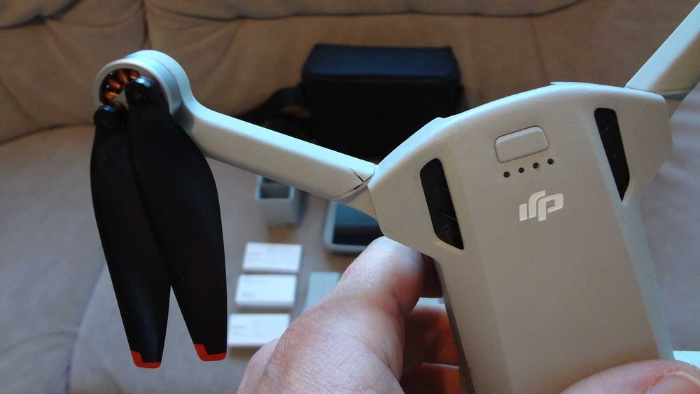 Продам Дрон DJI Mini 3 Pro