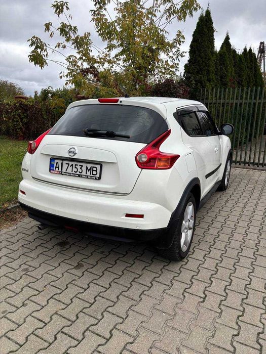 Nissan Juke 1,6 бензин, автомат