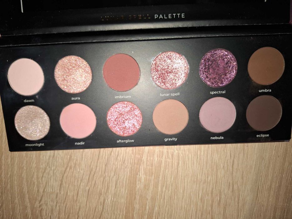 Paleta cieni Affect Lunar Spell