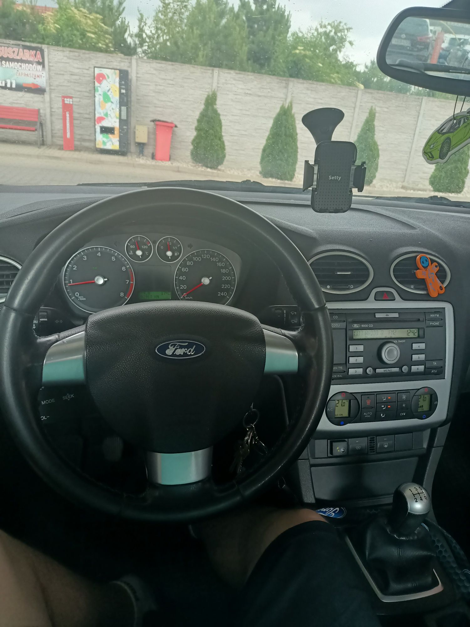 Sprzedam ford fokus 1,6benzyna gaz
