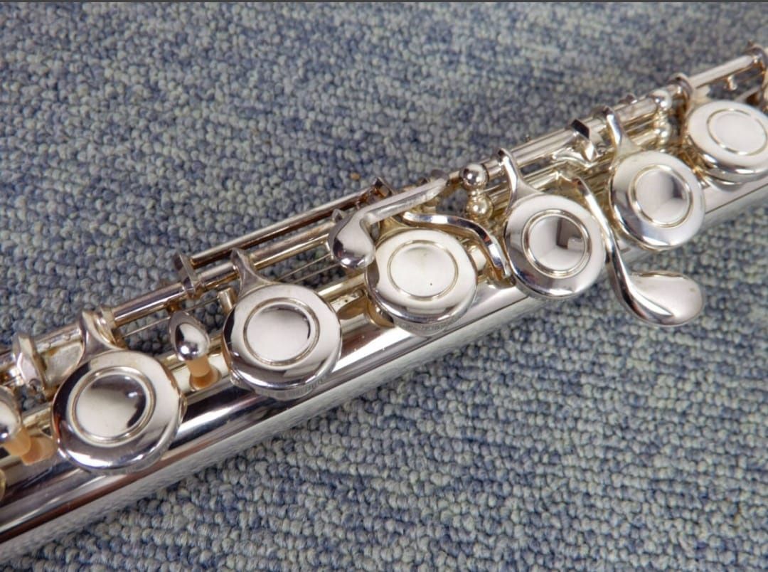 Yamaha YFL 211S silver
490 euros