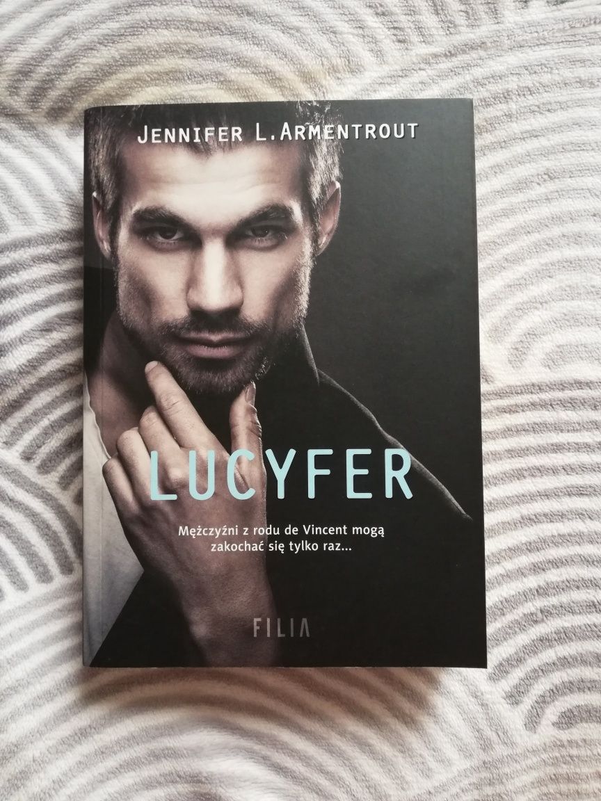 Lucyfer - Jennifer L. Armentrout