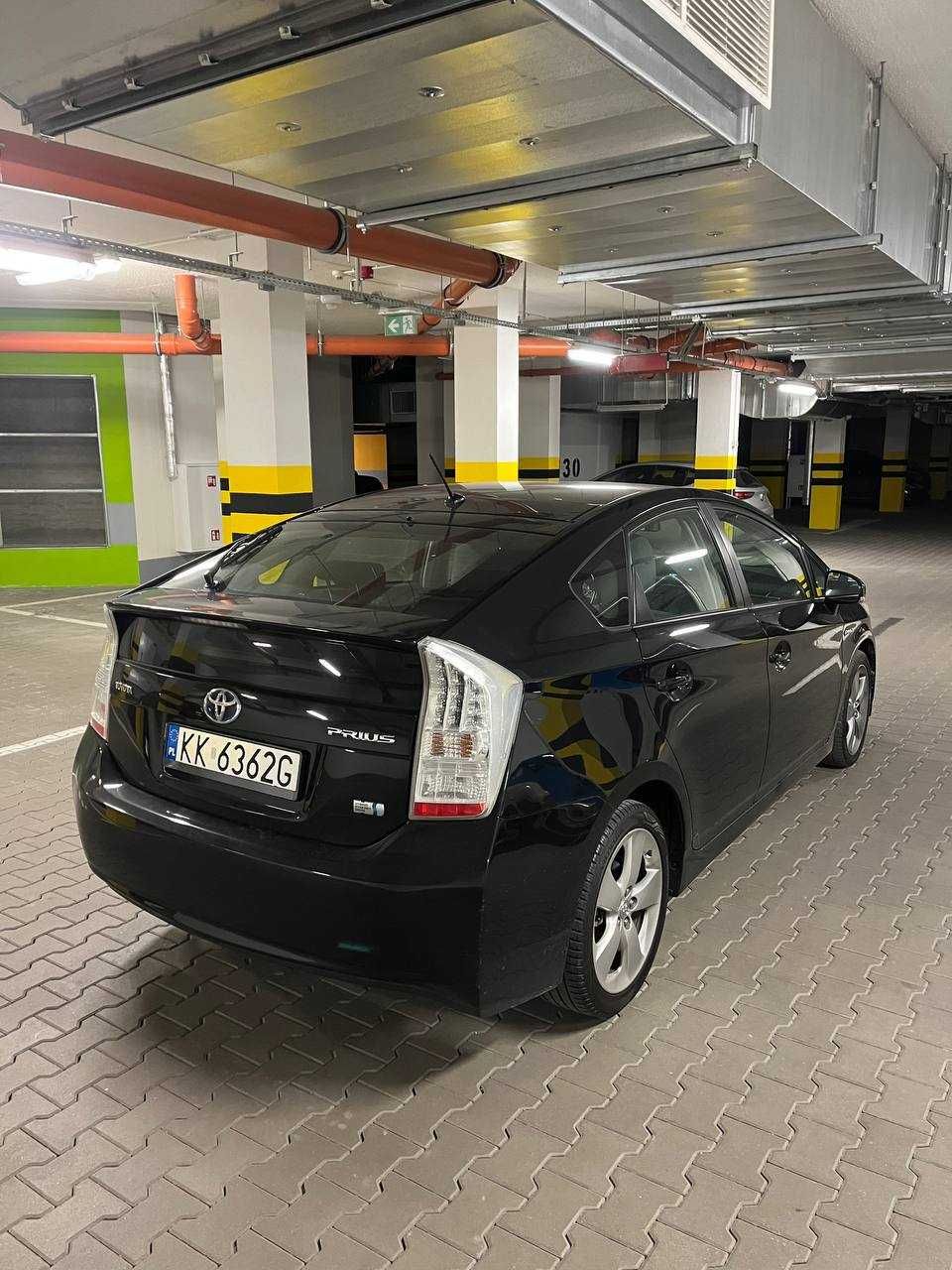 Wynajem Toyota Prius 3 LPG Uber Bolt Freenow |  Аренда Toyota Prius