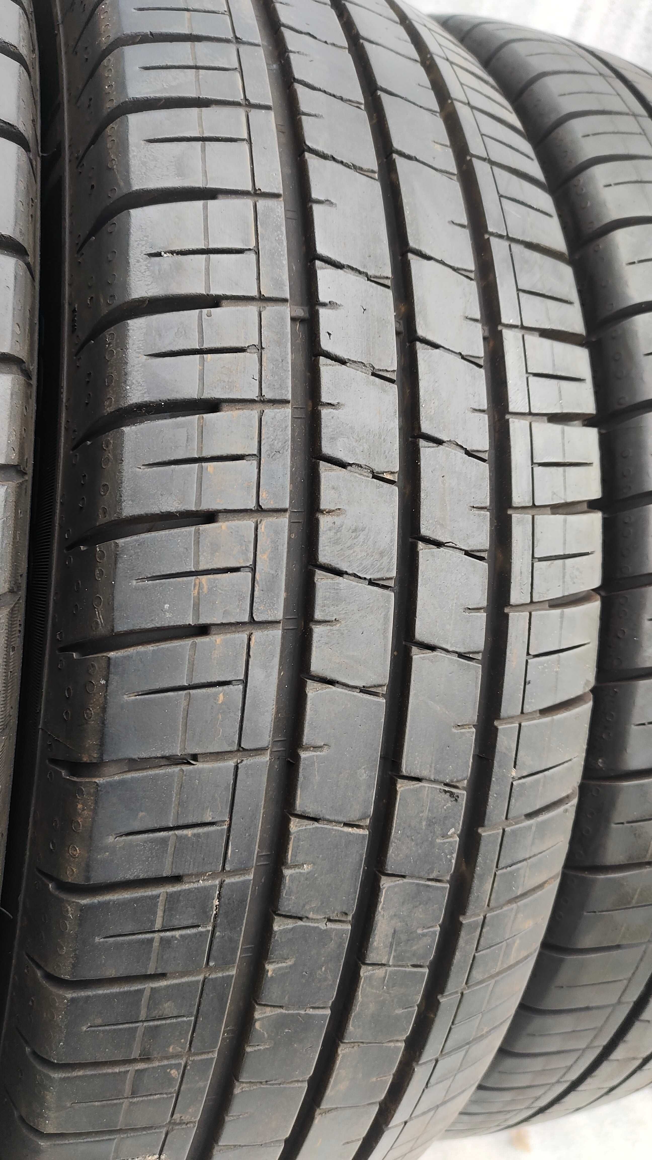 Opony Letnie 195/75/16C Vredestein 2022r 7,5mm Bliźniak Sprinter Iveco