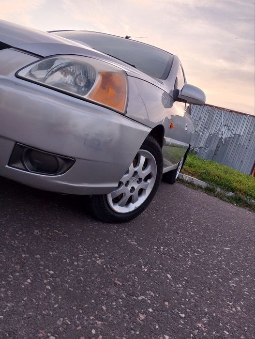 Продам машину на полном ходу Киа Рио