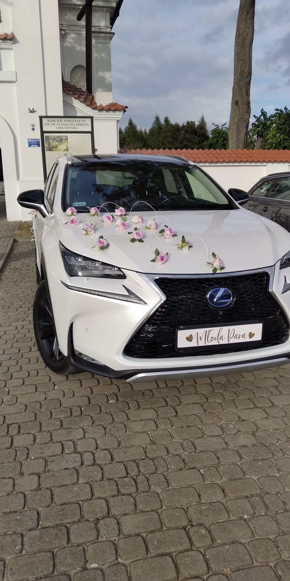 Lexus NX Biały wynajem auta do ślubu zawiozę Tanio promocja