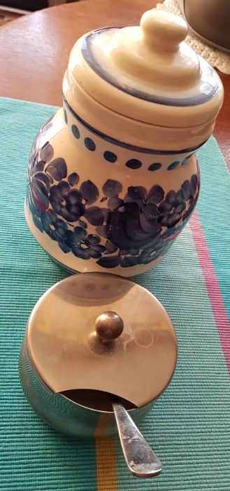 Fajans Włocławek, ceramika, pojemnik - wazon z przykrywką, sygnowany