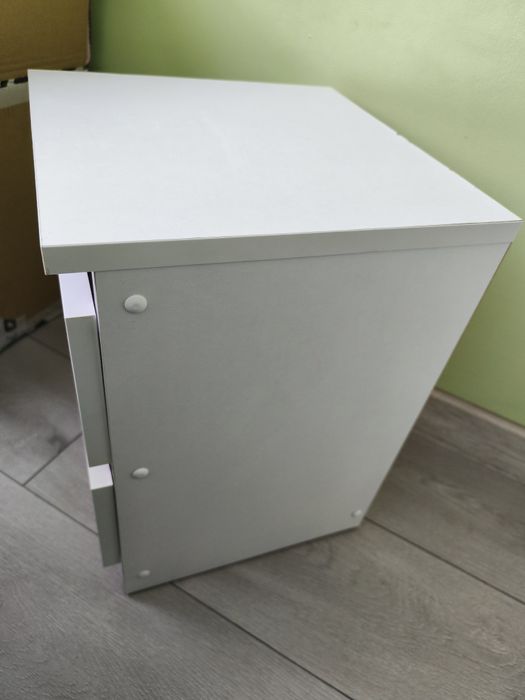 Szafka pod lampkę nocna