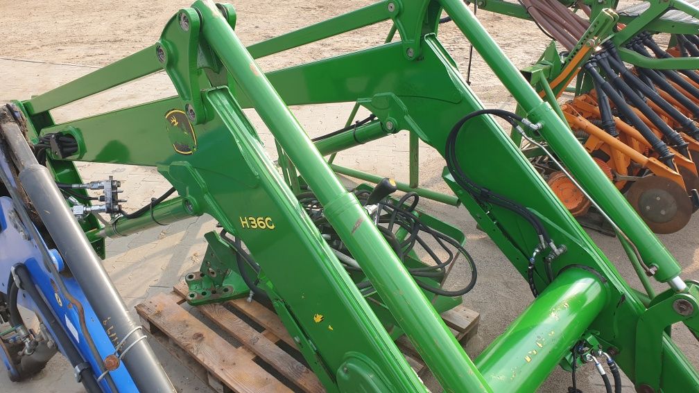 Tur ładowacz czołowy John Deere  H360 joystick seria M i R