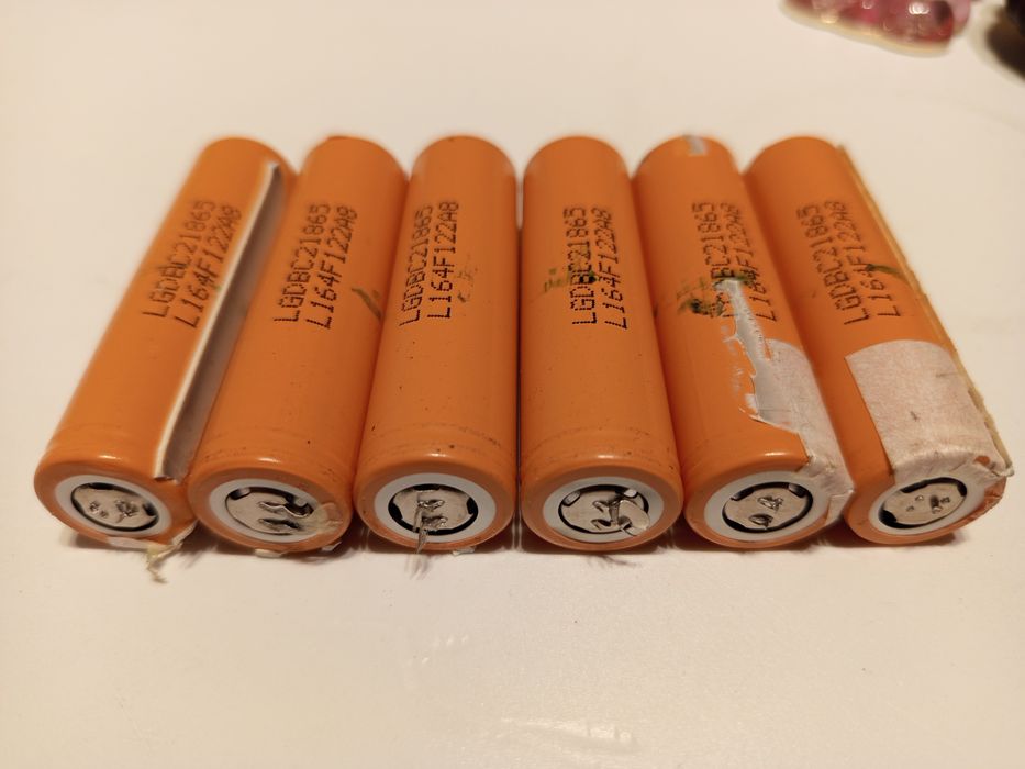 Ogniwa baterie akumulatory LGDEC21865 L164F122A8 3,6V - 3,7V