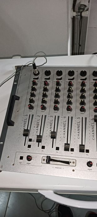 Mesa de som 6 canais