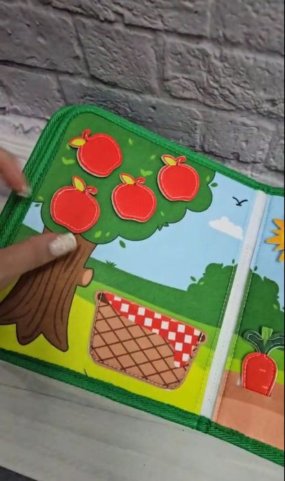 Книжка розвиваюча фетрова