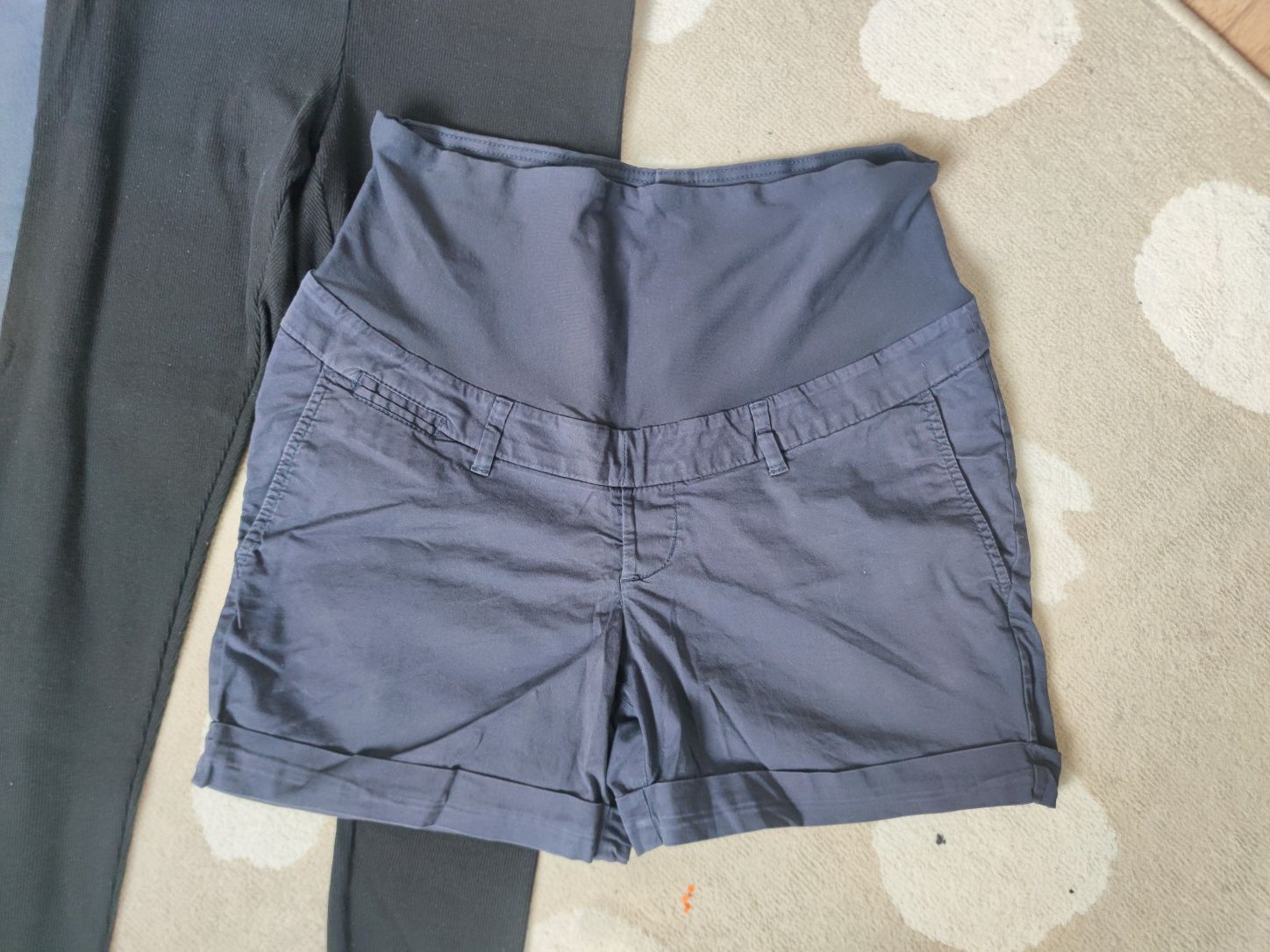 Spodnie i spodenki ciążowe H&M MAMA 40