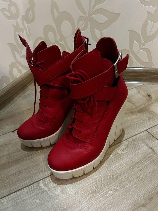 ботинки на танкетці 37 розмір