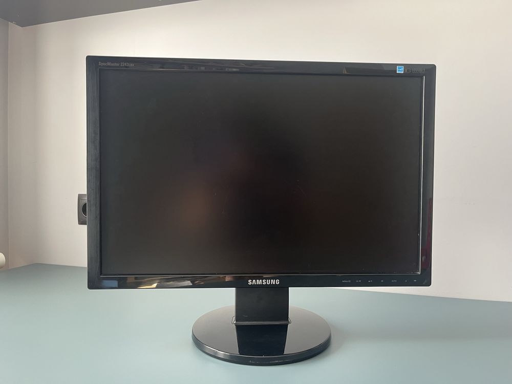 Monitor Samsung 2243LNX