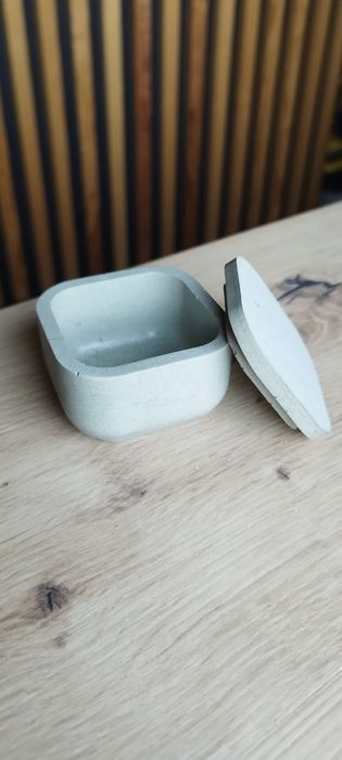 Betonowy Pojemnik do Wyrobu Świeczek Pojemnik  ozdoba z betonu