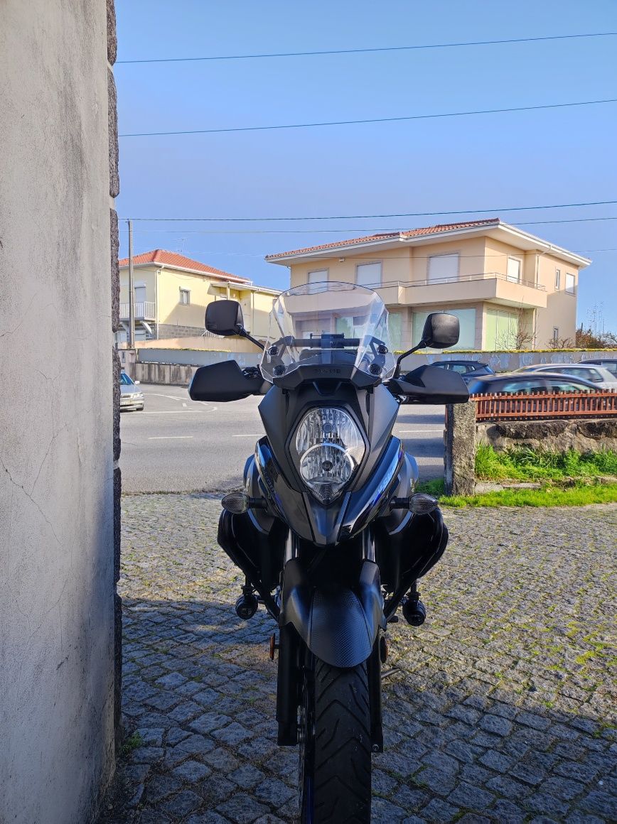 Suzuki V-Strom 650 XT 2022