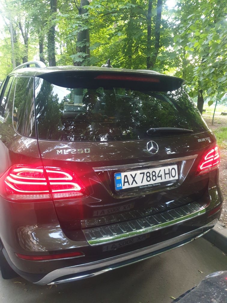 Продам Мерседес ML250