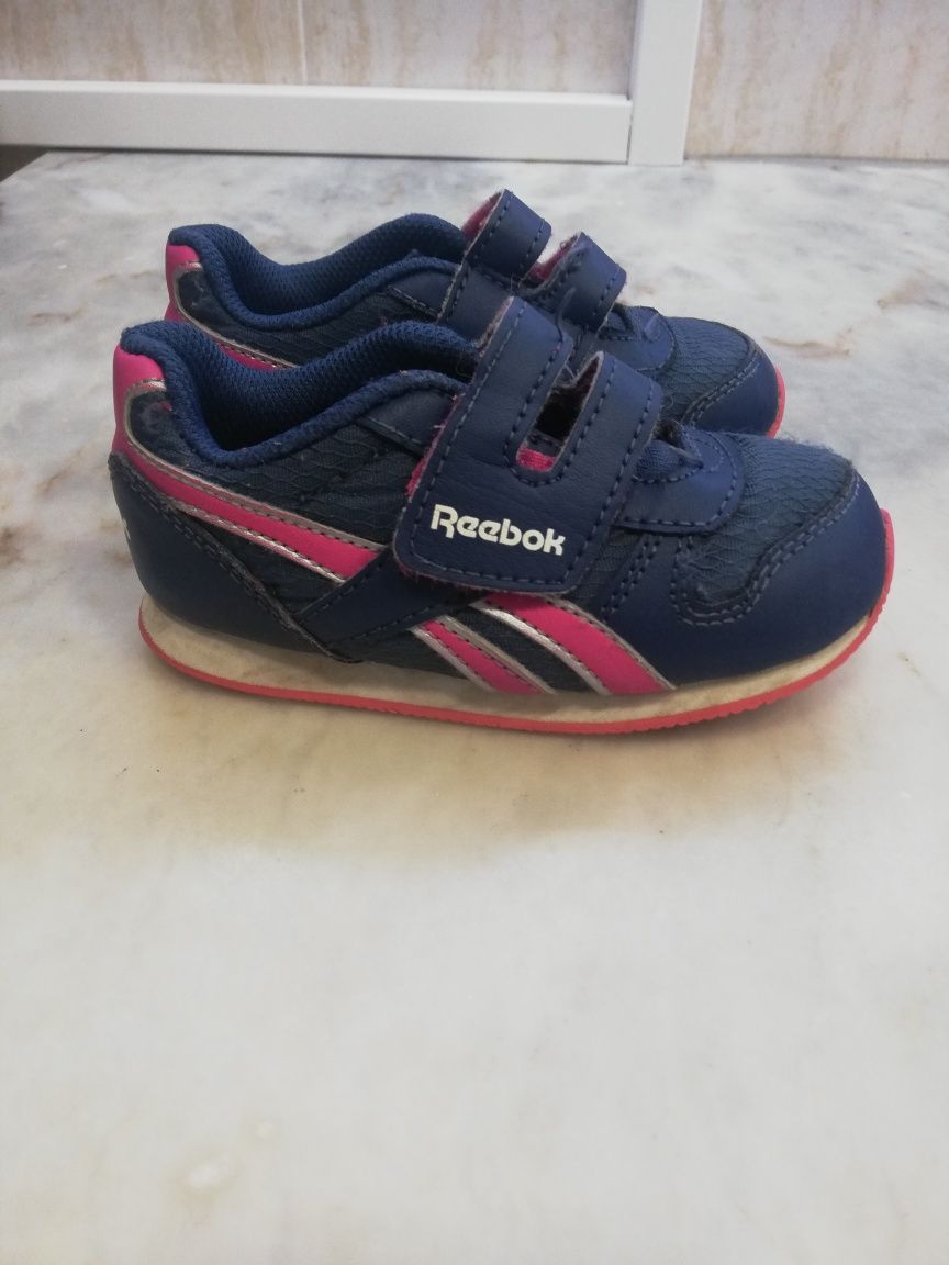 Ténis reebok criança (tamanhos 24 e 23.5)