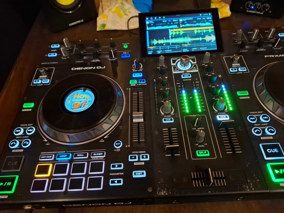 Controladora Dj Denon prime 2 + mala + proteção